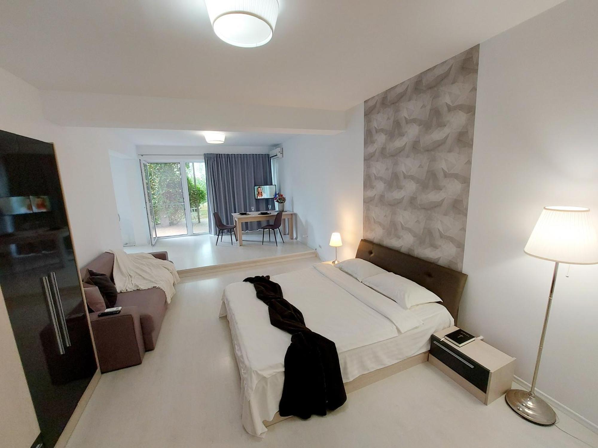 Villa Romelia - Select Apartments Ваду Экстерьер фото